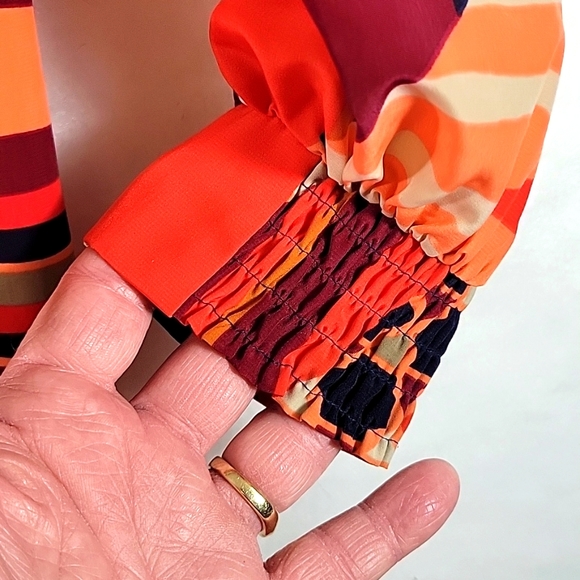 NWOT Valorie Stevens Long Sleeve  Pullover Blouse Size M - Picture 6 of 9